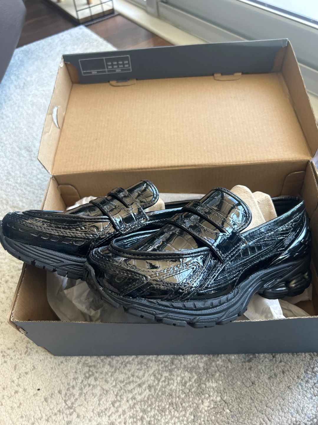 New Balance women’s 1906L croc