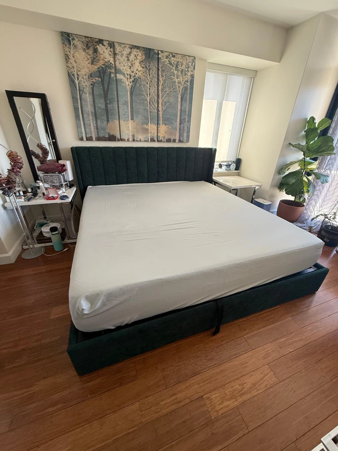 KING SIZE BED AND MATTRESS + STORAGE UNDERNEATH.