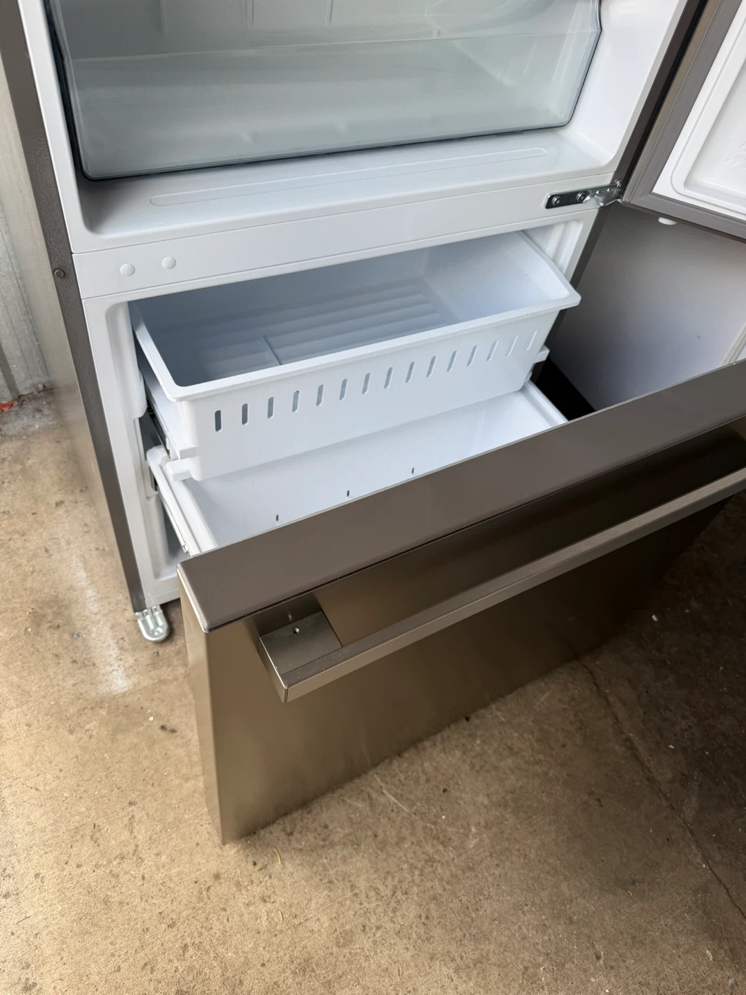 Hisense Stainless Steel Refrigerator - photo 5