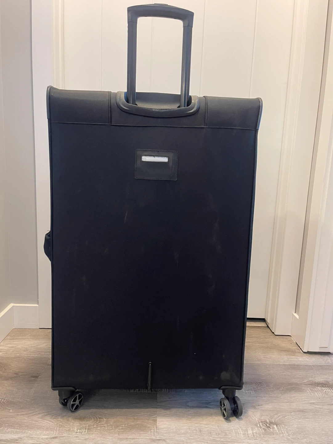 London Fog Black Rolling Suitcase - photo 2