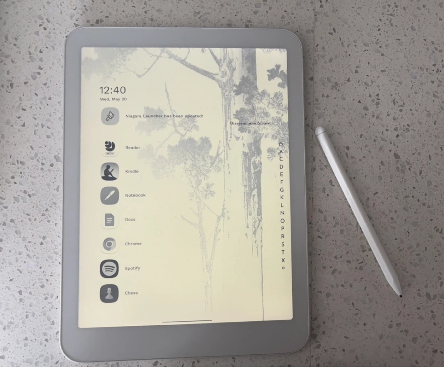 E-ink tablet