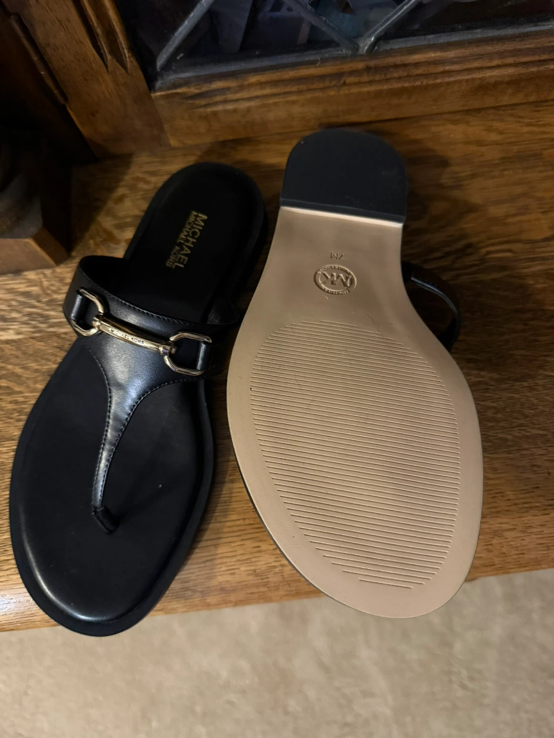 Michael Kors Carson Leather Sandals - Black - Size 7 - photo 4