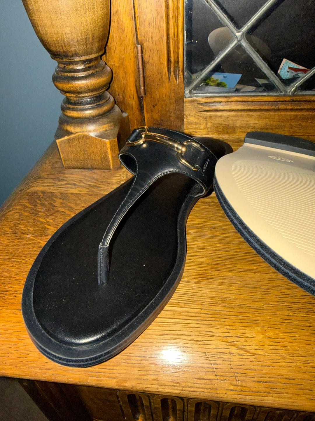 Michael Kors Carson Leather Sandals - Black - Size 7 - photo 3