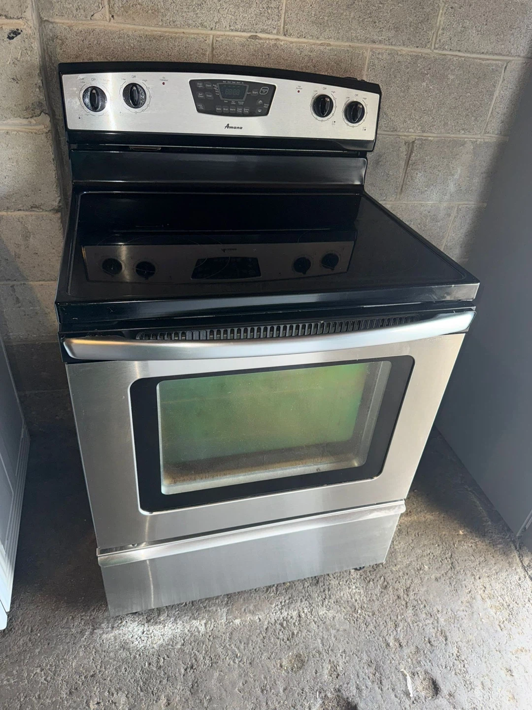 Amana Electric Stove with Glass Top
