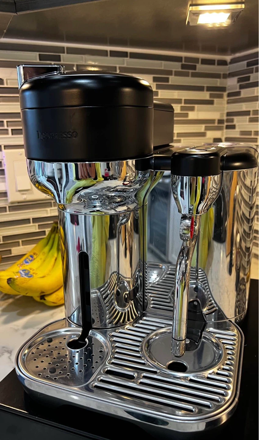 Breville Nespresso Vertuo Creatista BVE850 USC Espresso Machine - photo 2