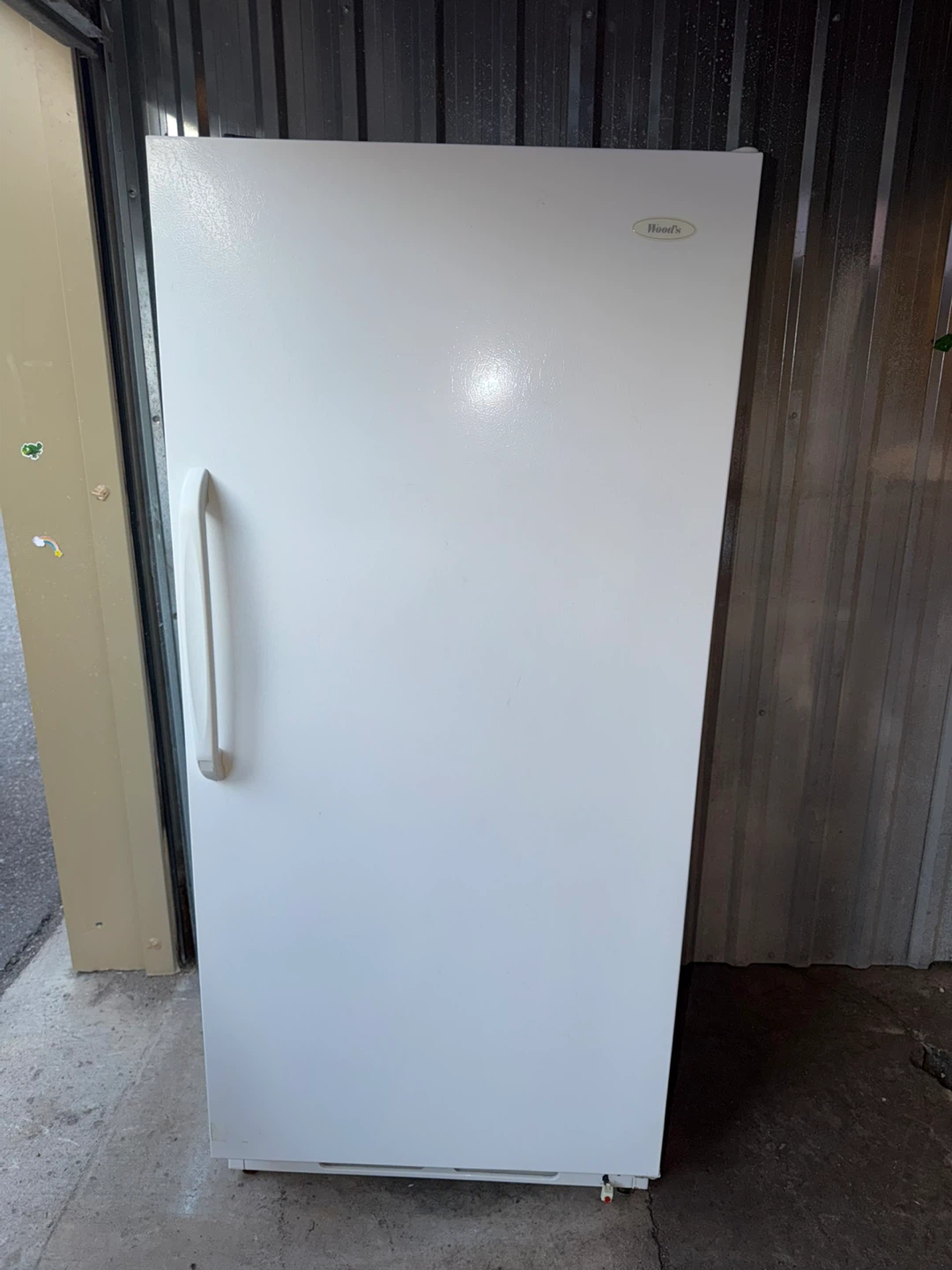 Wood’s Upright Freezer - photo 2
