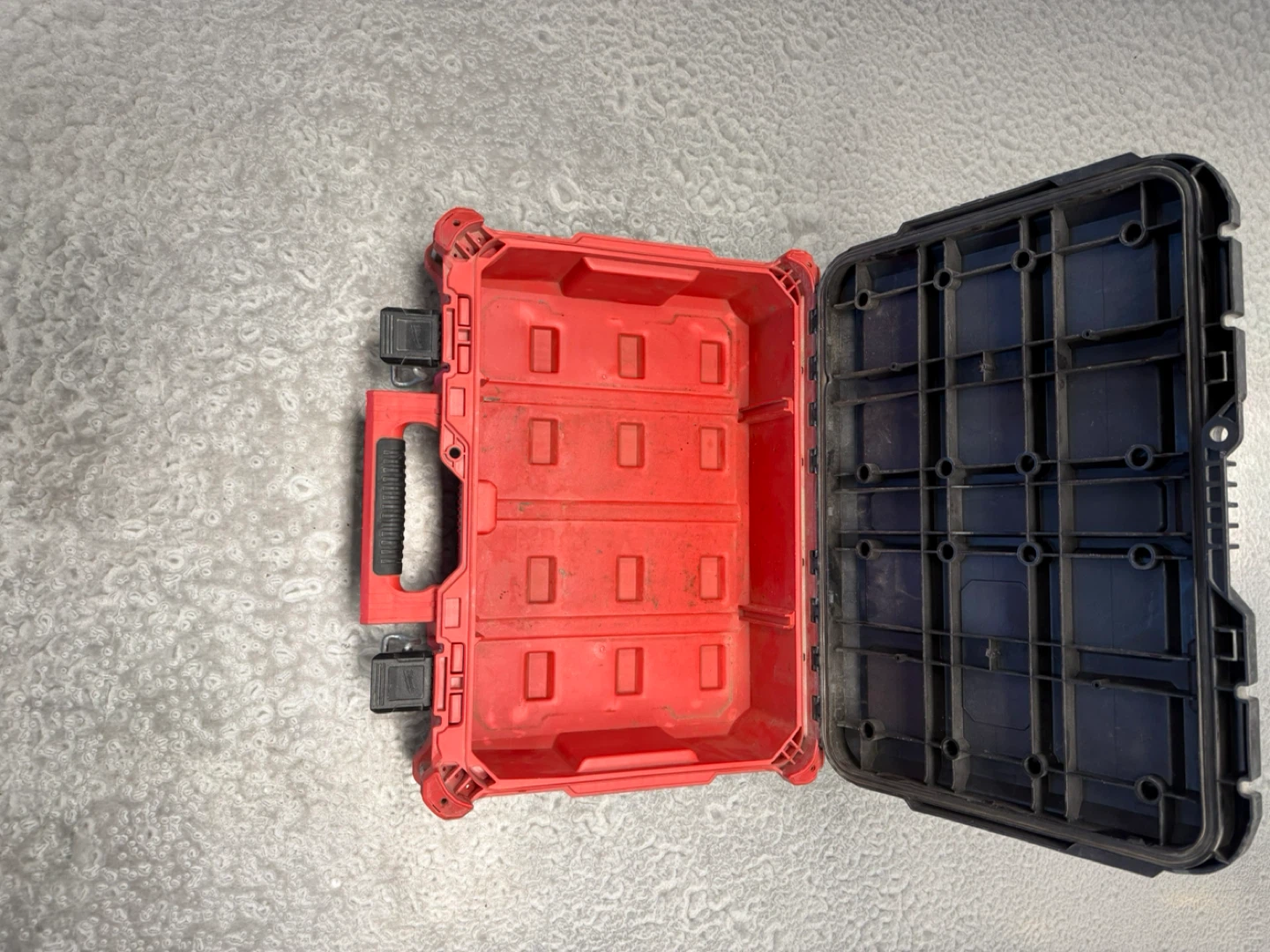 Milwaukee PACKOUT Red and Black Tool Box Case - photo 4