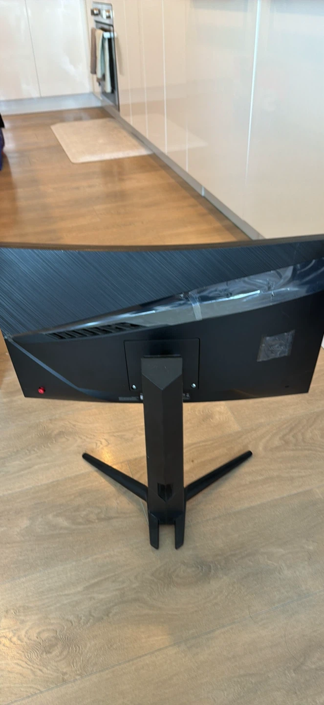 MSI Optix G24C6P curved gaming monitor 144hz