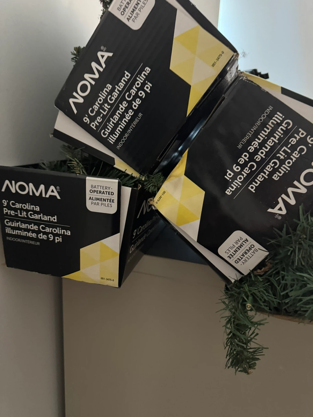 NOMA 9' Carolina Pre-Lit Garland