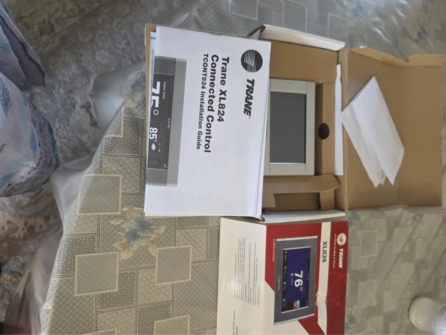 Trane XL824 Connected Control Thermostat - photo 2