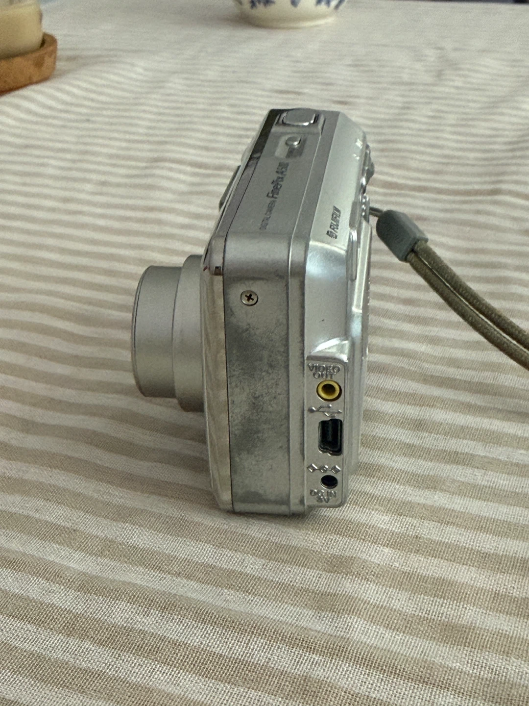 Well Functioning Fujifilm FinePix A500 Digital Camera - photo 3