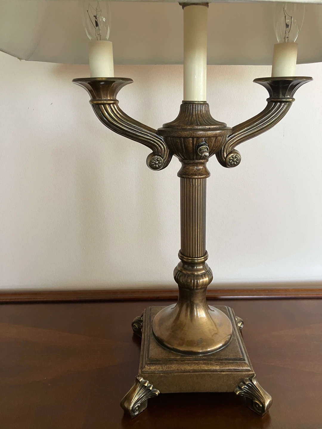 Vintage Brass Table Lamp with Cream Shade - photo 2