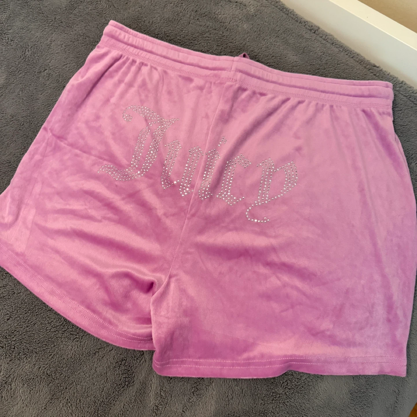 Juicy Couture Velour PJ Set - Size L - photo 3