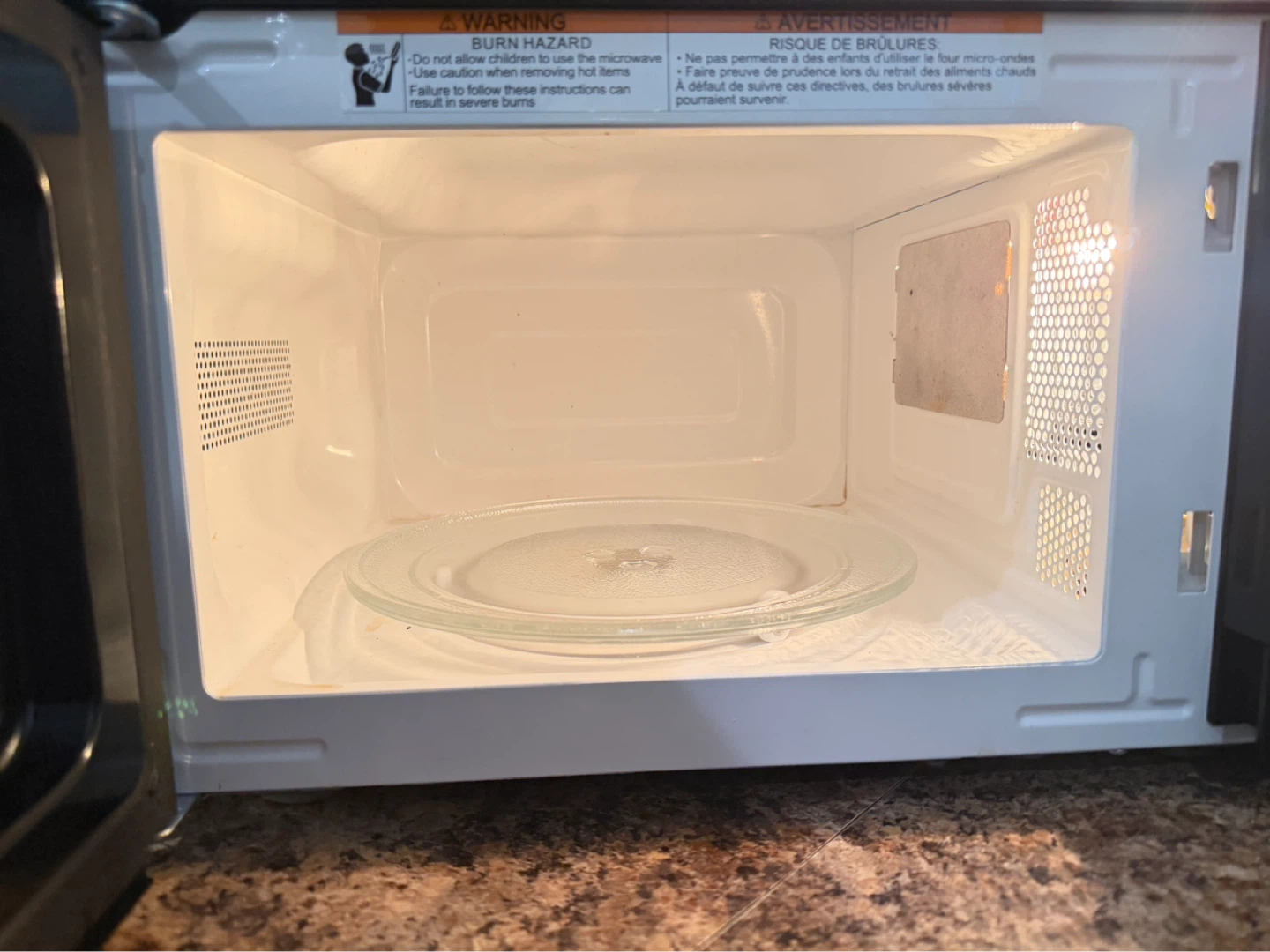 Hamilton Beach Microwave - photo 3