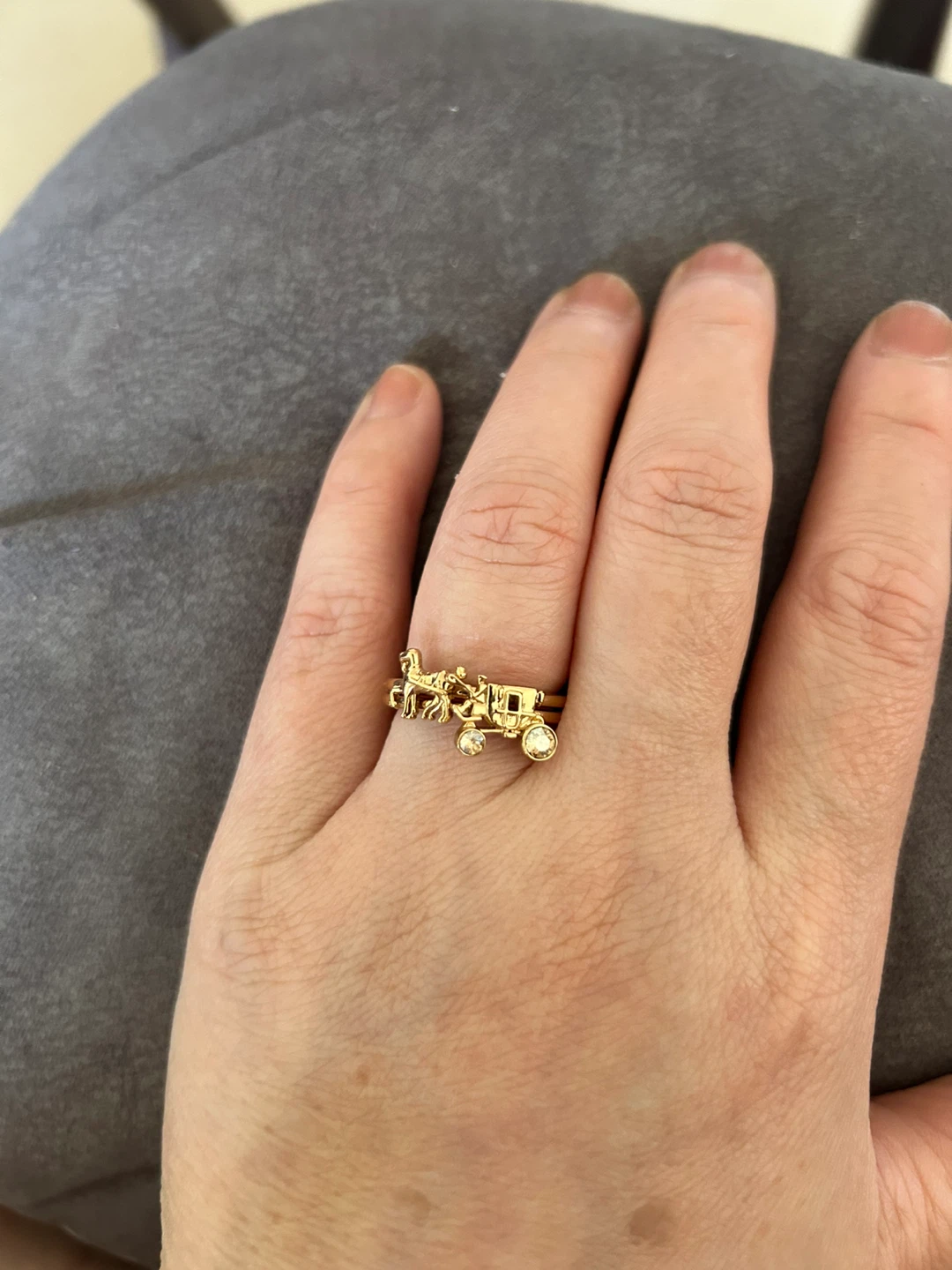 Authentic Coach Horse and Carriage Ring