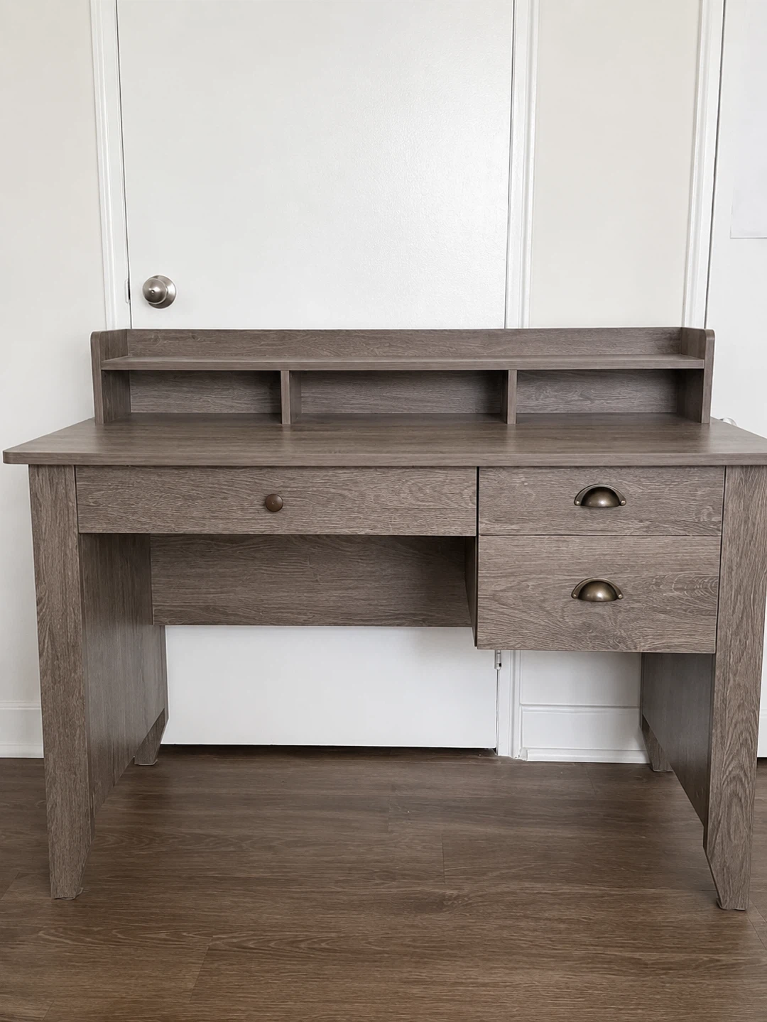 Wooden Desk with Hutch and Drawer Storage