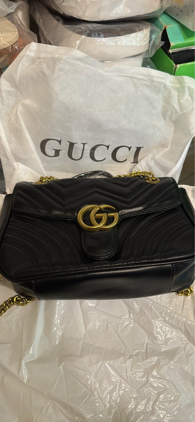 Black Leather Gucci Marmont Shoulder Bag