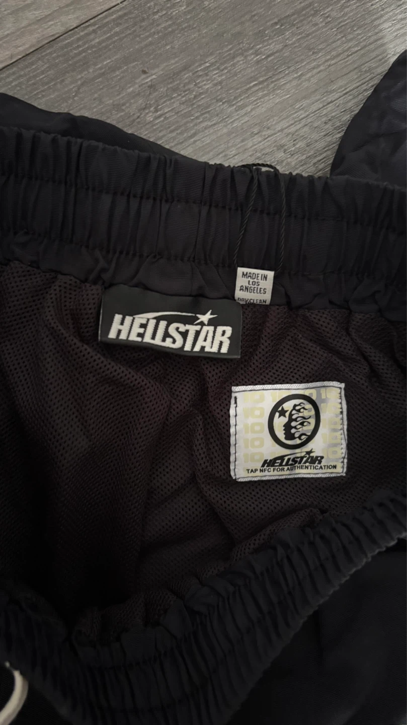 Hellstar Black windbreaker Shorts - photo 3