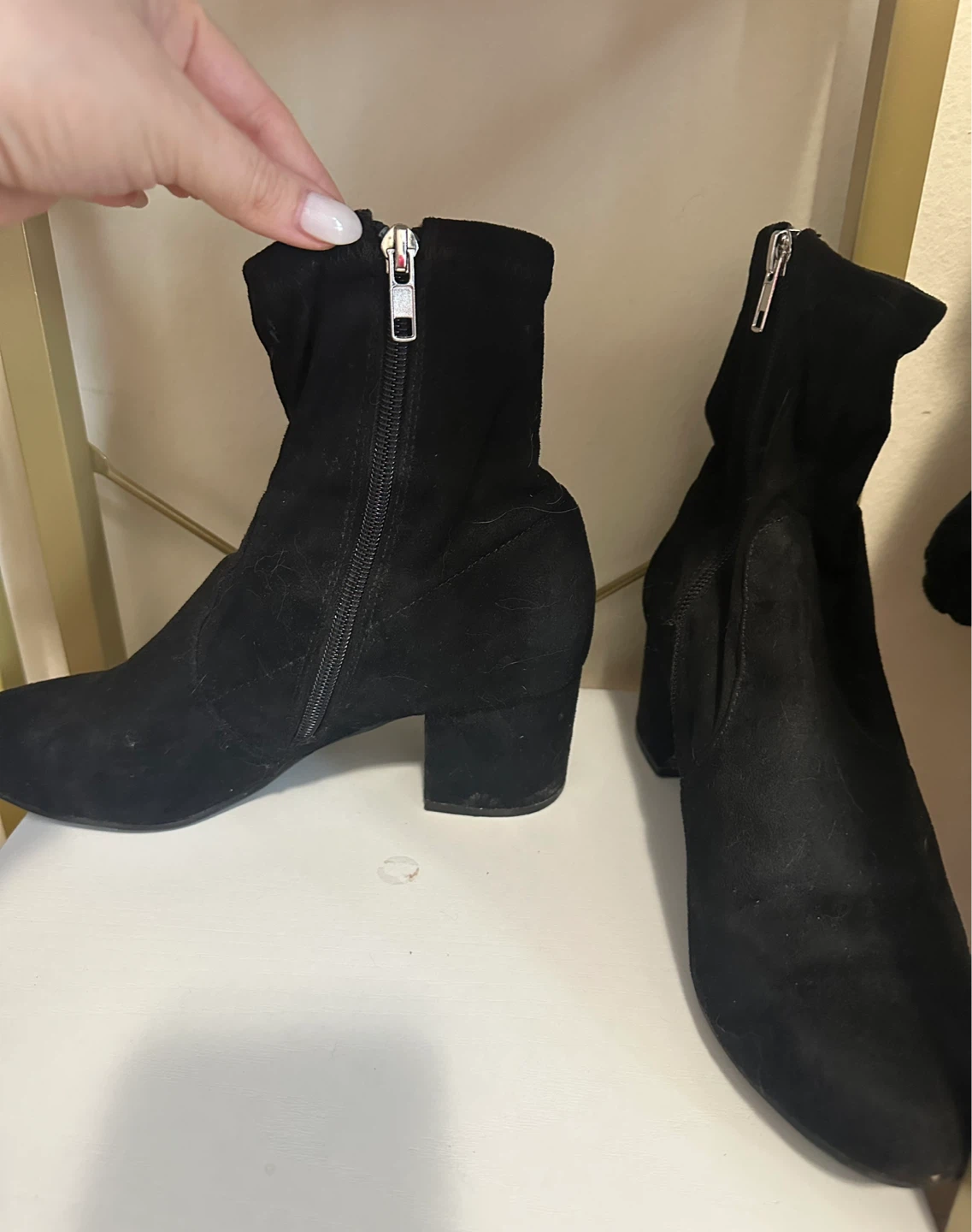Steve Madden IRVEN Black Suede Block Heel Booties - Size 8