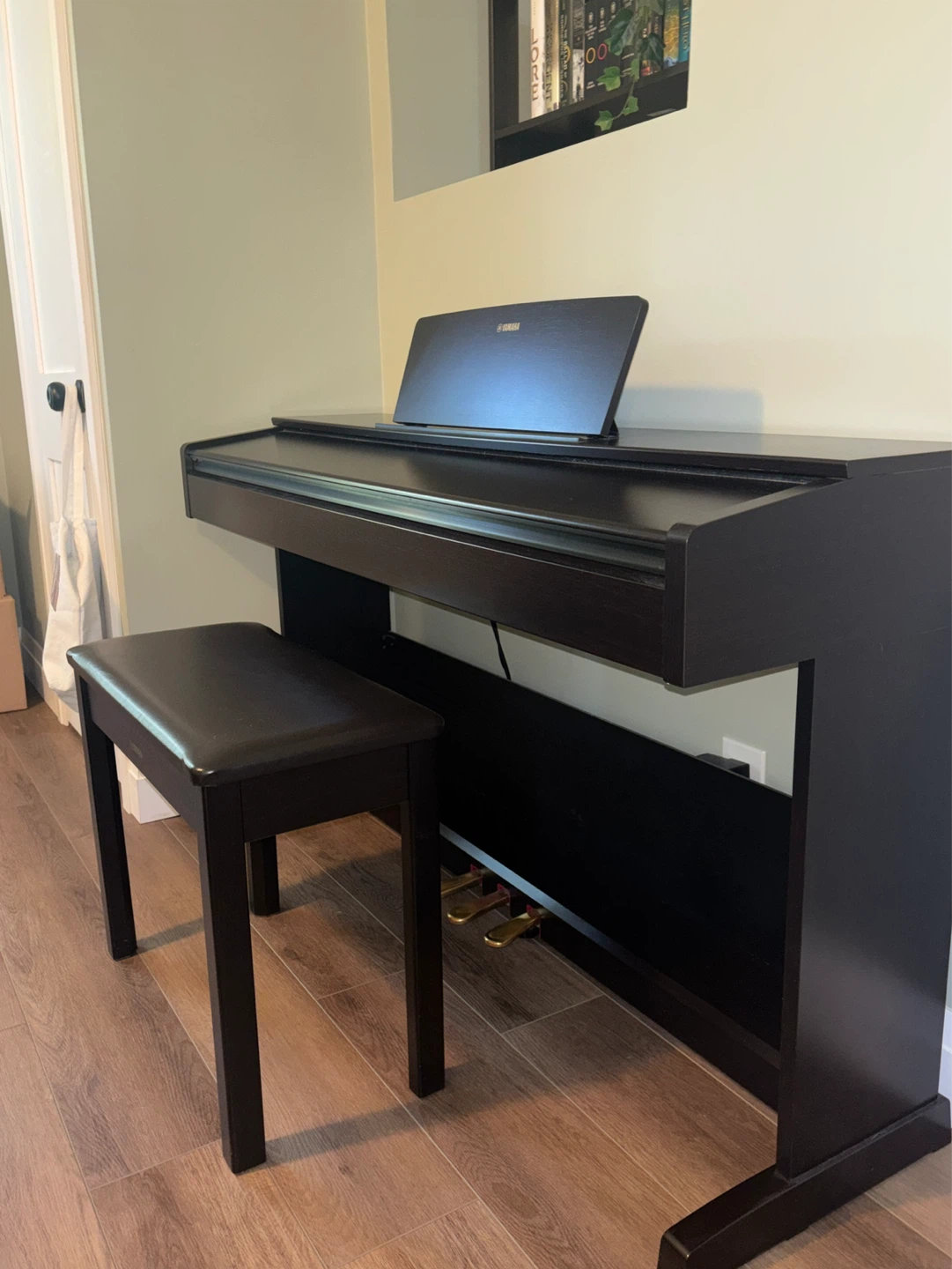 Yamaha Digital Piano with Bench - photo 4