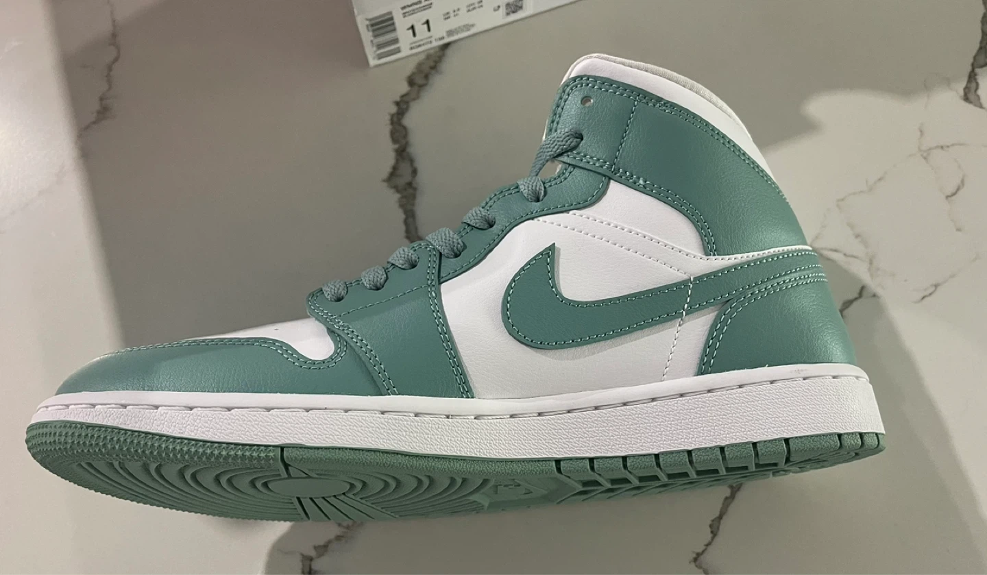 Air Jordan 1 Mid  White/Cannon. Women’s Sneakers Size 11 - photo 2