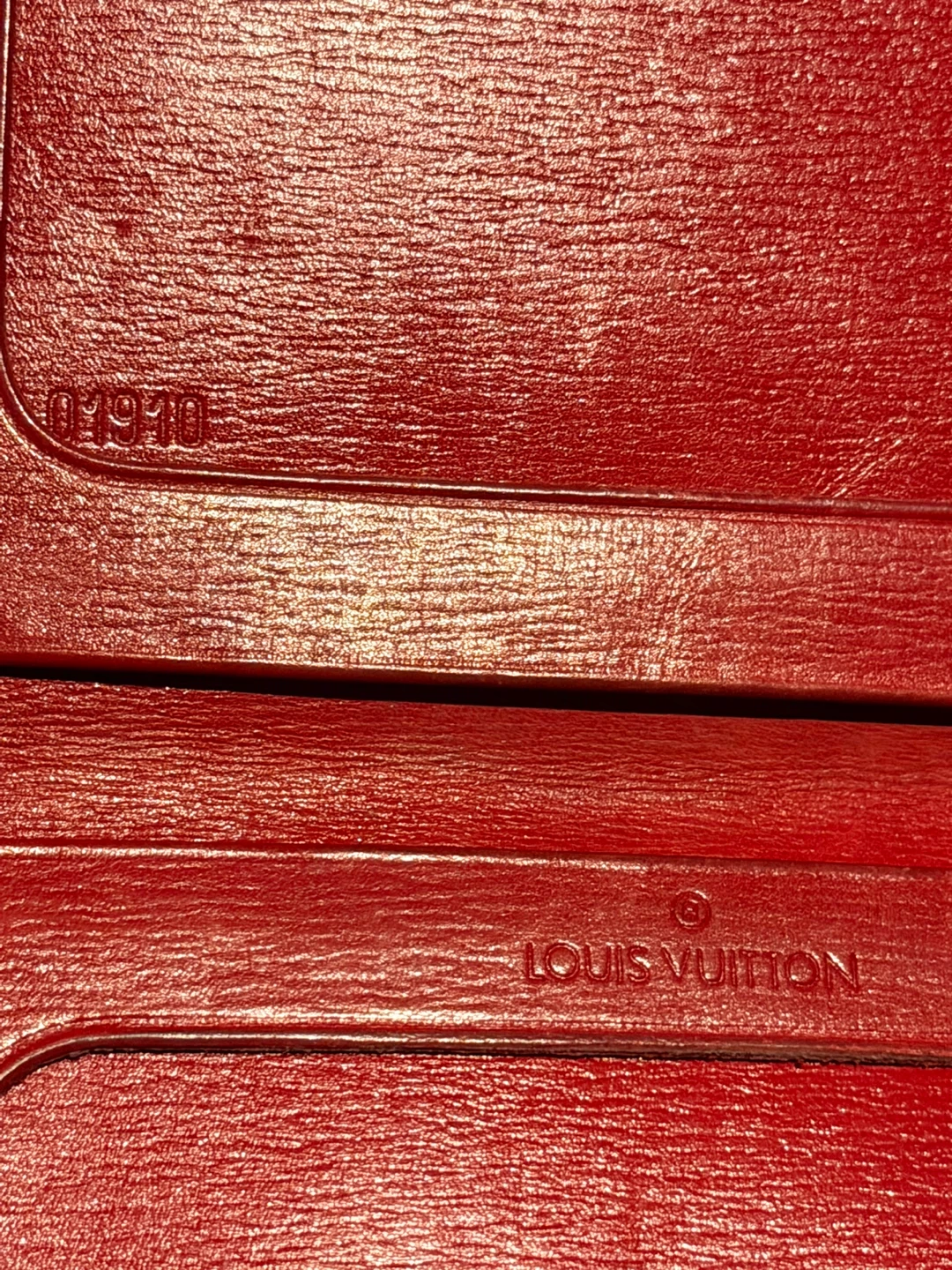 Louis Vuitton Epi Red Card Holder - photo 5