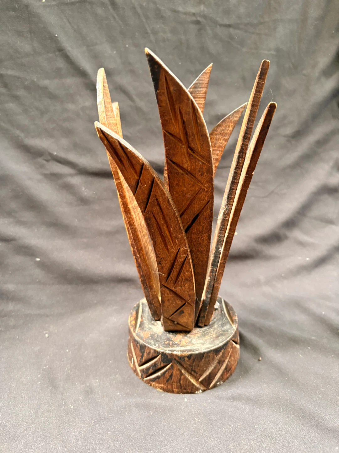 Vintage Wooden Leaf Napkin Holder - photo 2