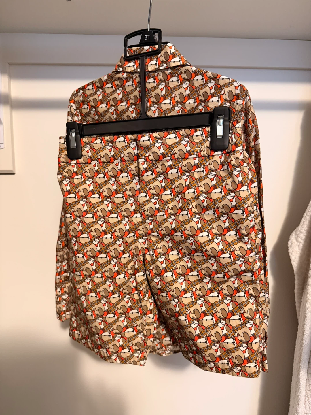 Burberry Boys' Sloth Print Shirt and Shorts Set - photo 3