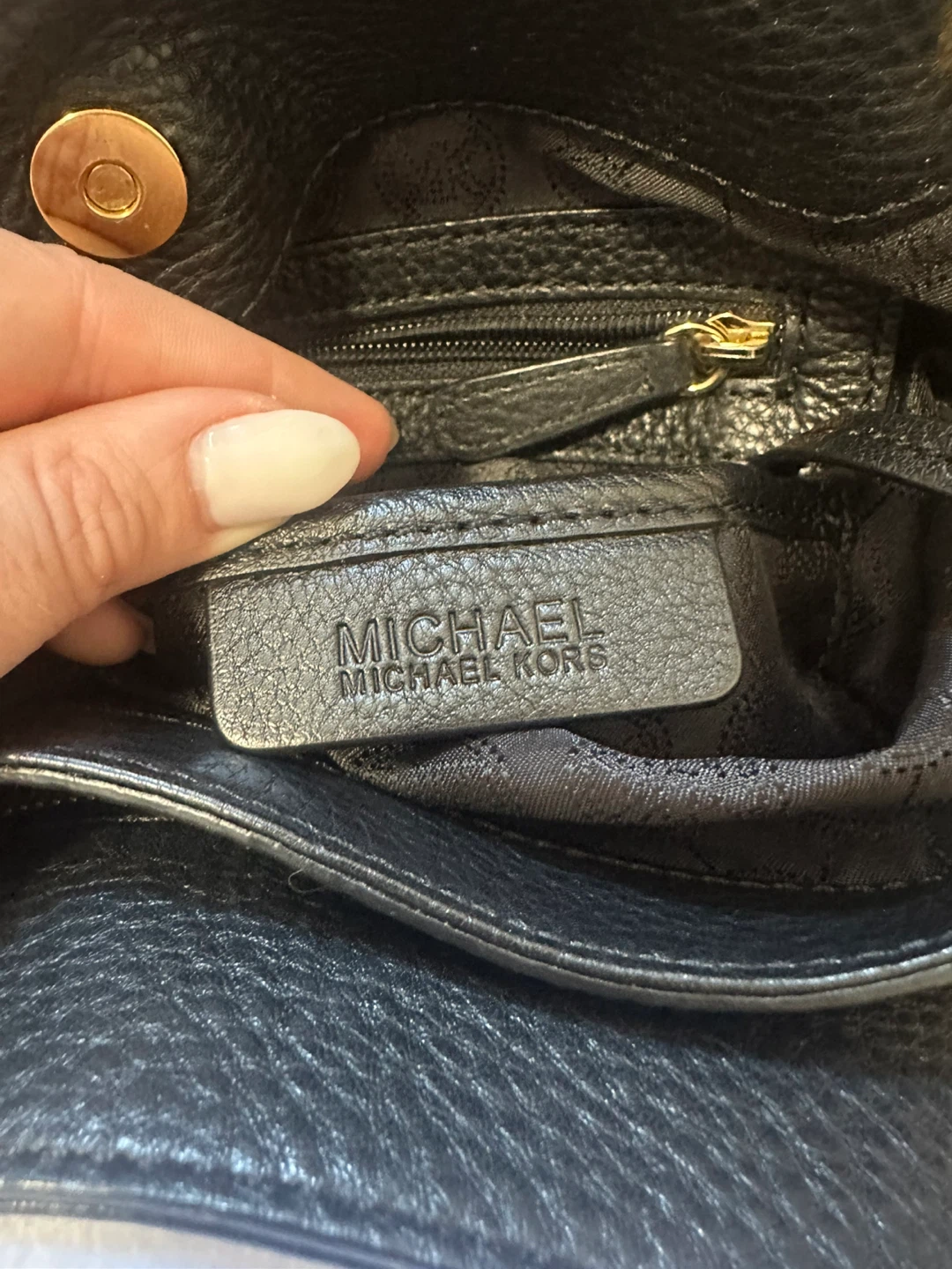 Michael Kors Black Leather Hobo Handbag with Gold Chain - photo 5