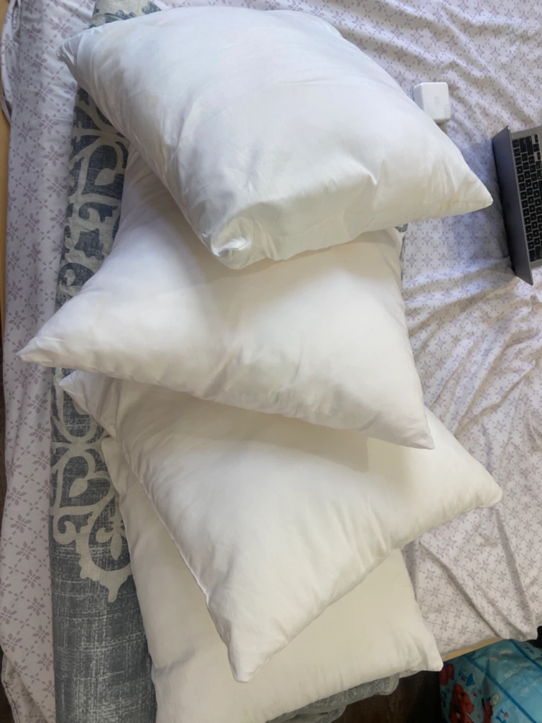 Utopia Bedding Throw Pillows (Set of 4, White) - 18 x 18 Inches
