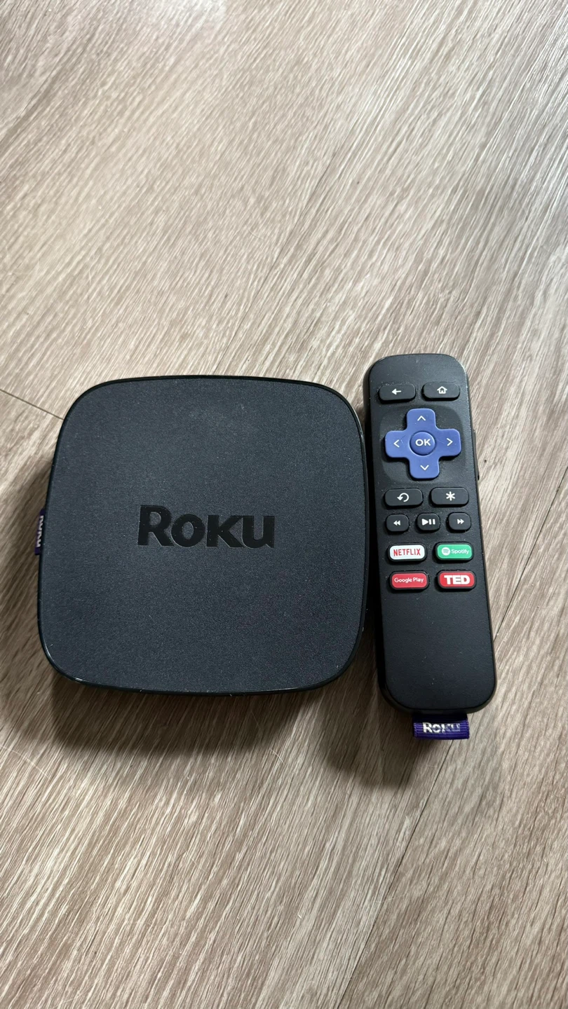 LG TV 42 inch with FREE Roku Streaming device - photo 2