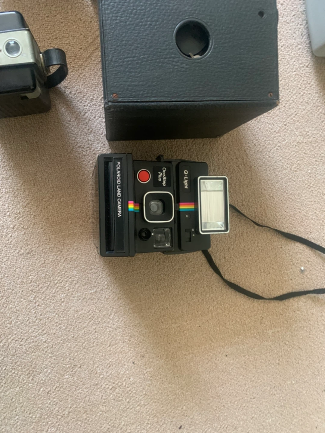 Assorted Vintage Cameras and Flash Unit - photo 4
