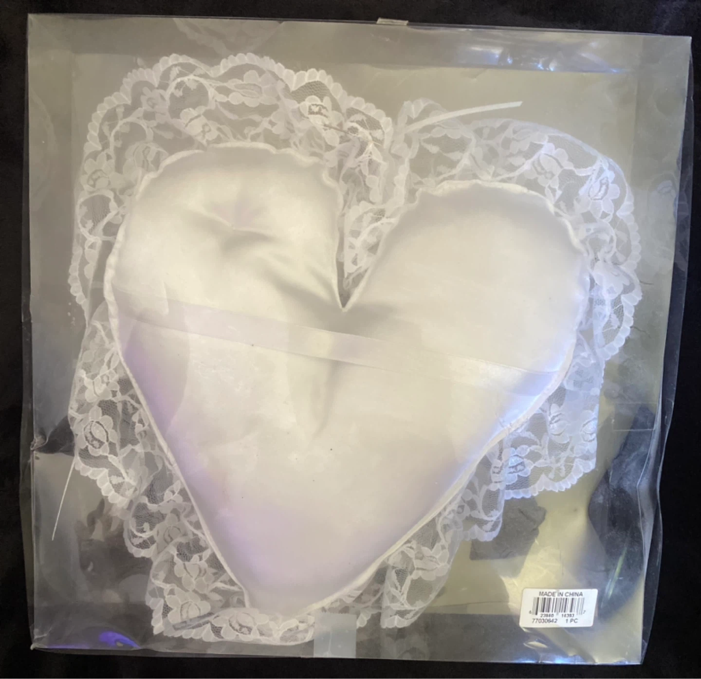 NEW Celebrate It Vintage Lace Heart Wedding Ring Bearer Pillow - photo 3