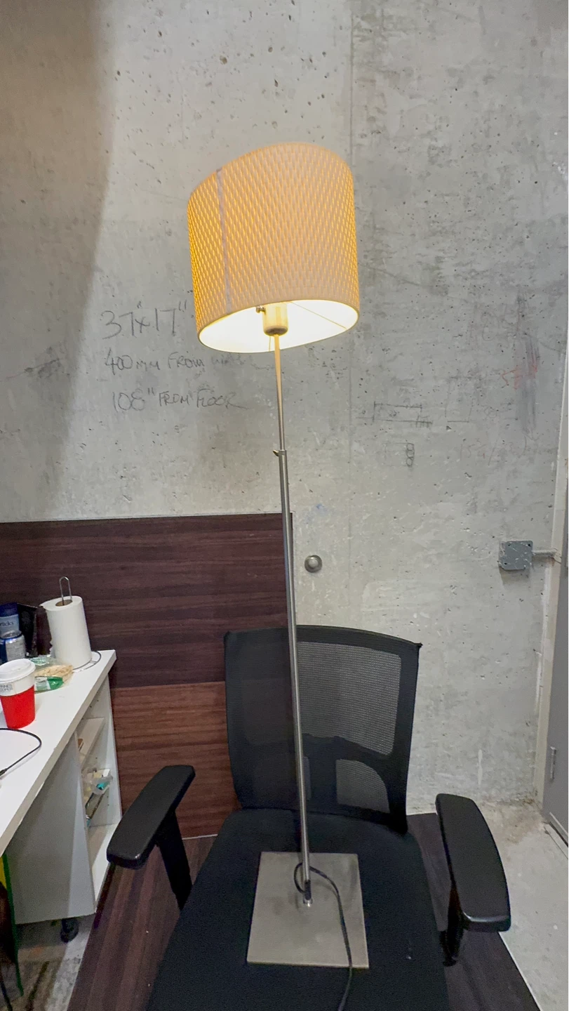 Pink and Brass Table Lamp with Beige Shade - photo 2