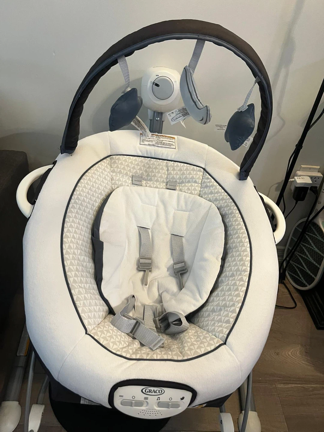 Graco Soothe 'n Sway LX Swing with Portable Bouncer