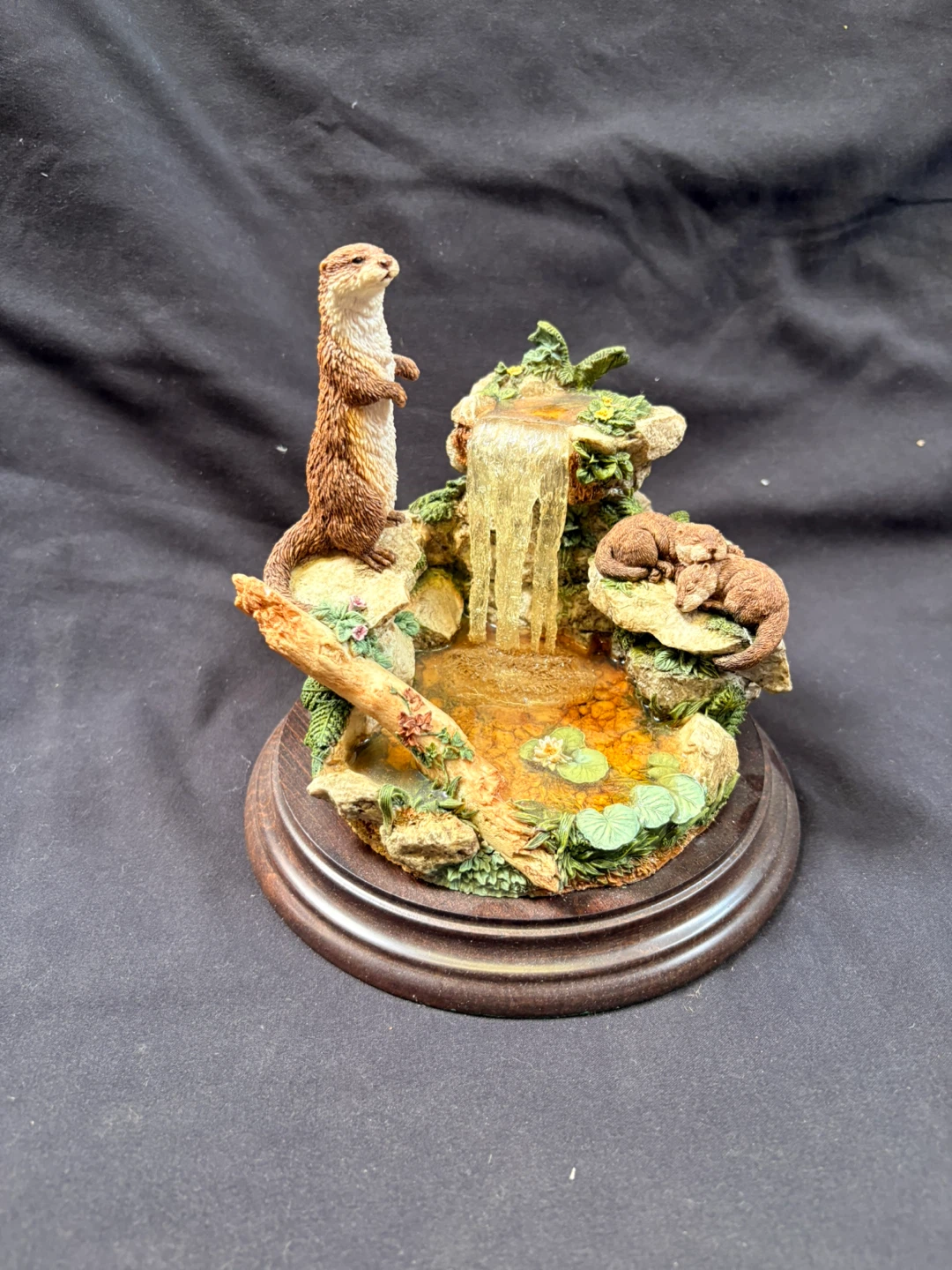 Country Artists Otter with Waterfall Figurine CA 569