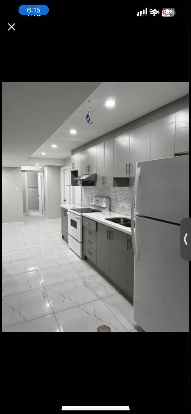 Shared room available for rent in basement - photo 4