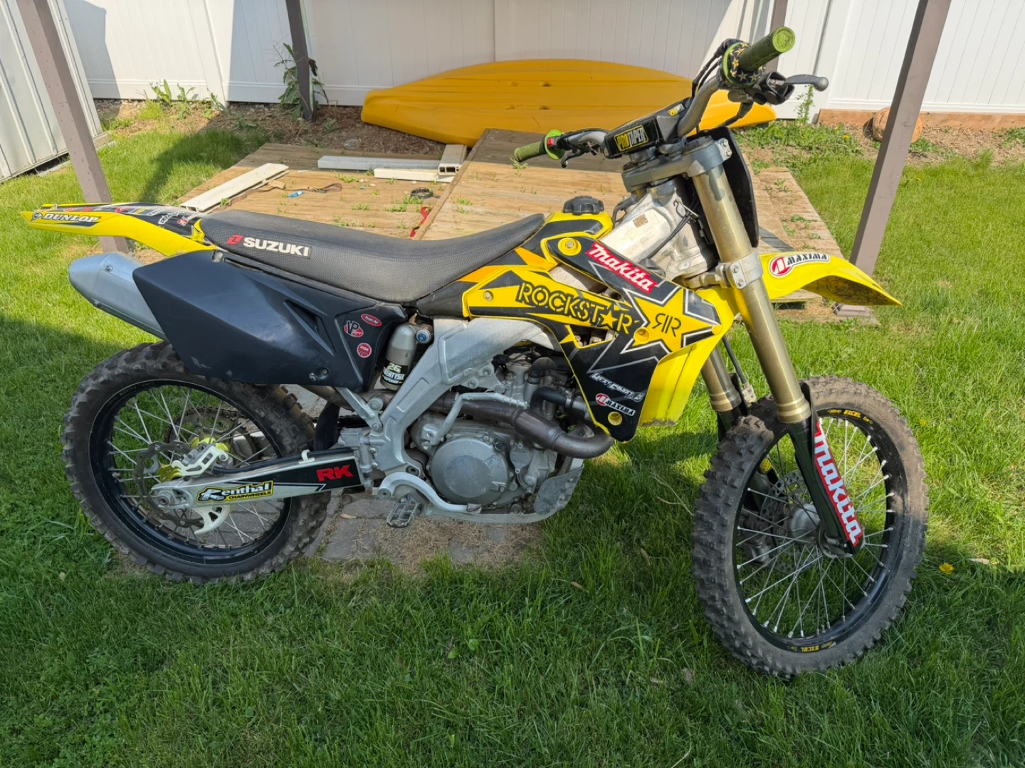2006 Suzuki RM-Z 450 Dirt Bike