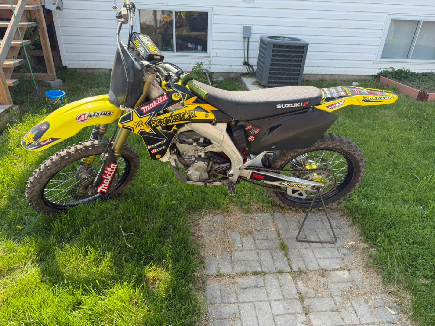 2006 Suzuki RM-Z 450 Dirt Bike - photo 3