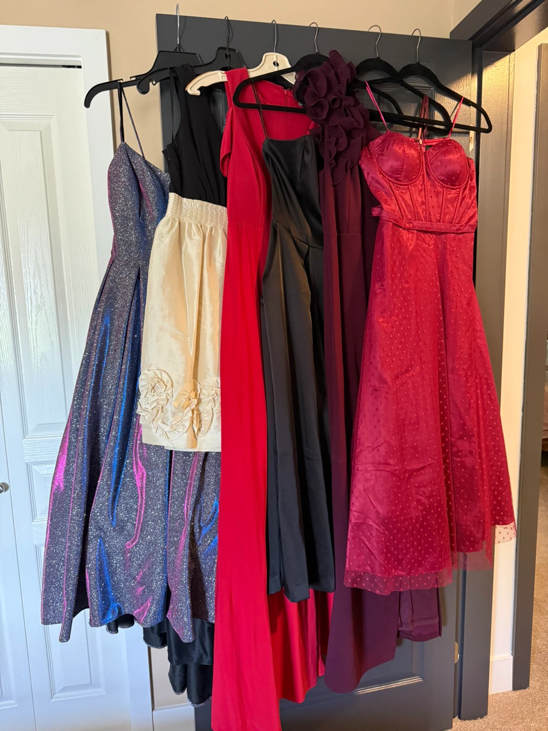 Many different colors and Sparkly Prom Dresses