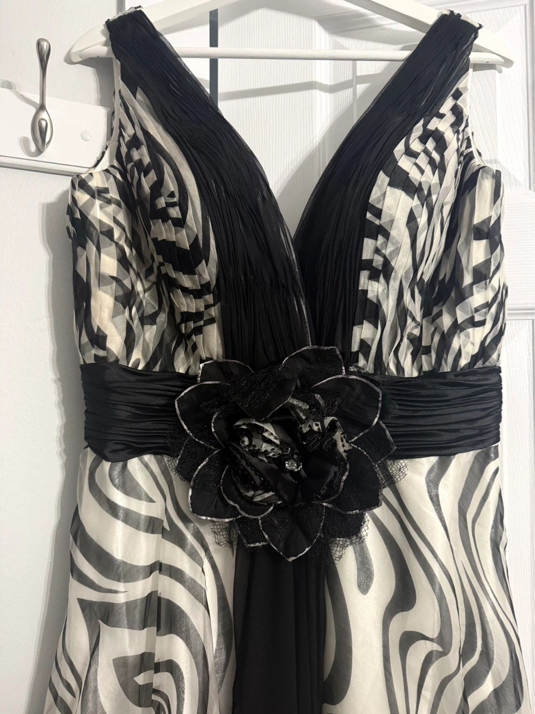 Sarafia Couture Zebra Print V-Neck Dress with Flower Detail - photo 4