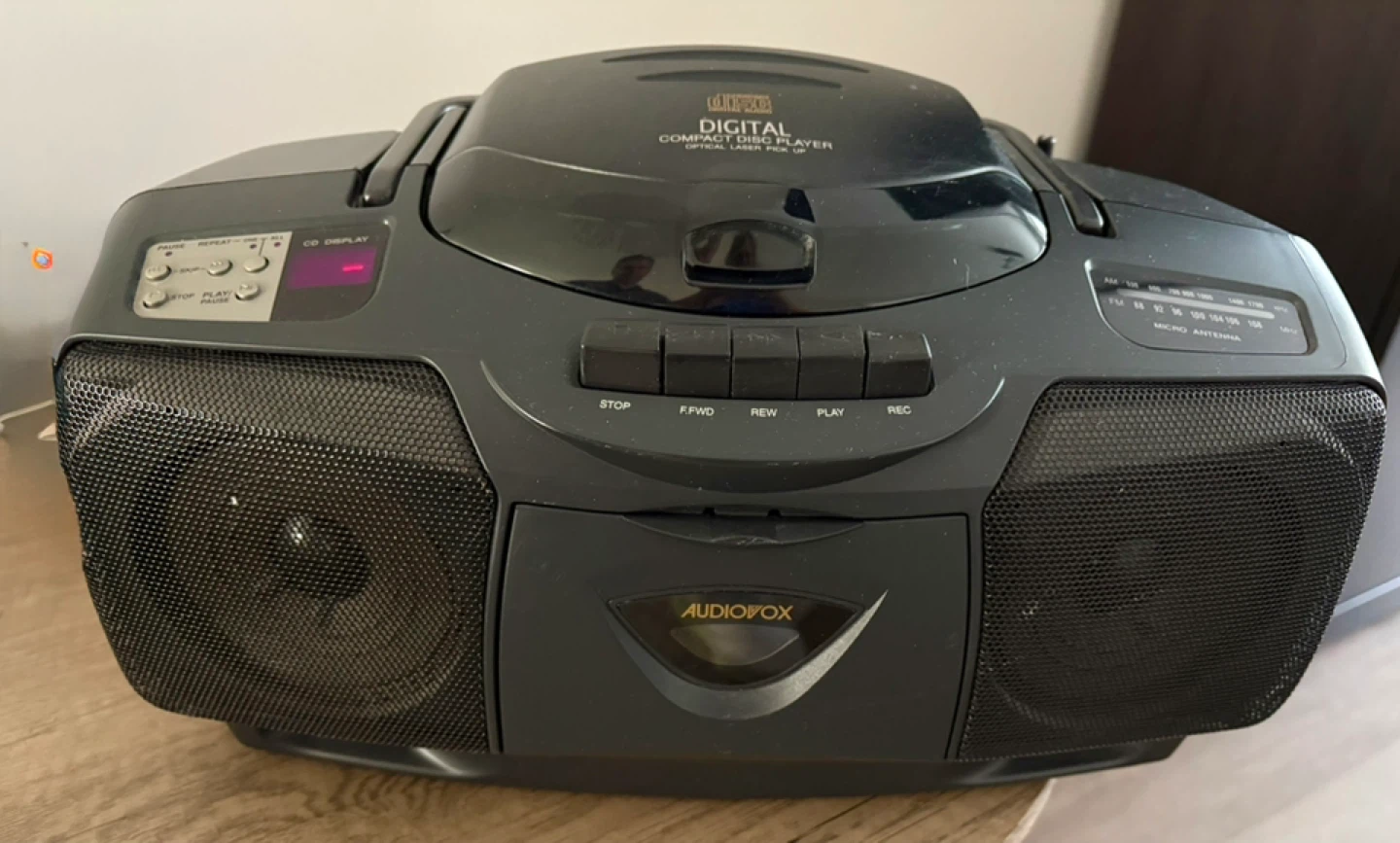 Retro Boombox in Excellent Condition