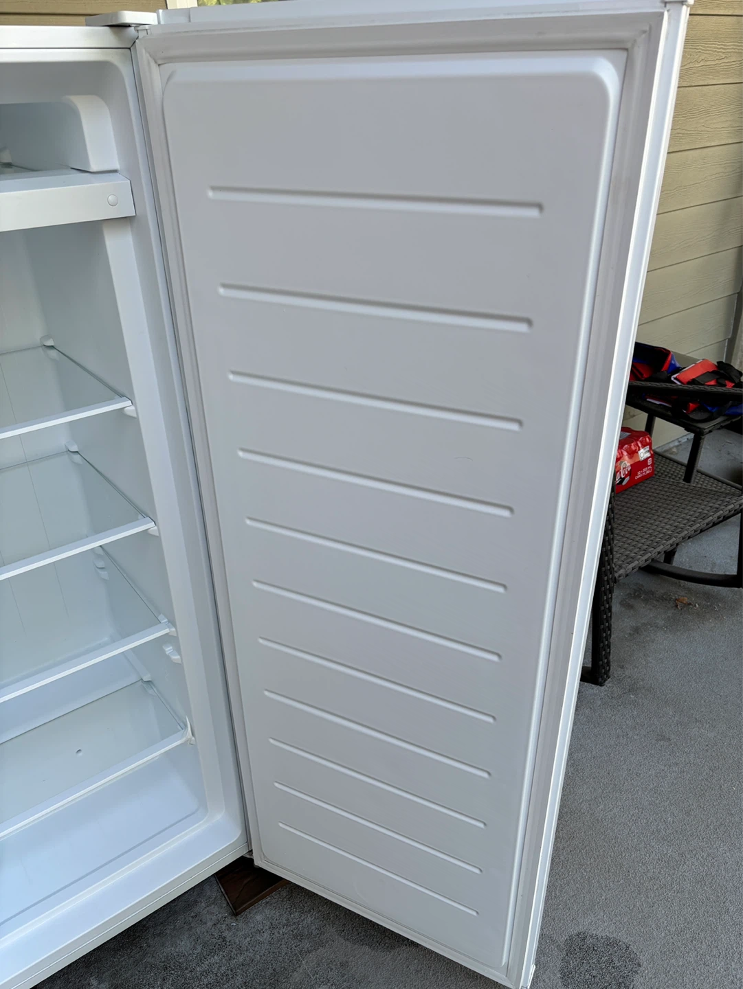 Insignia White Upright Freezer - photo 4