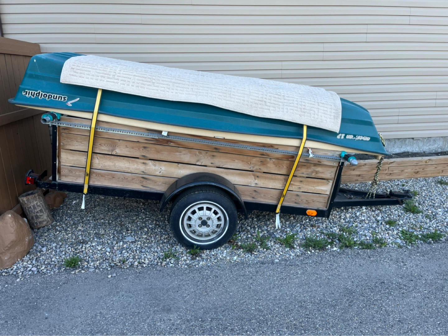 Sundolphin 10 ft Boat on Trailer