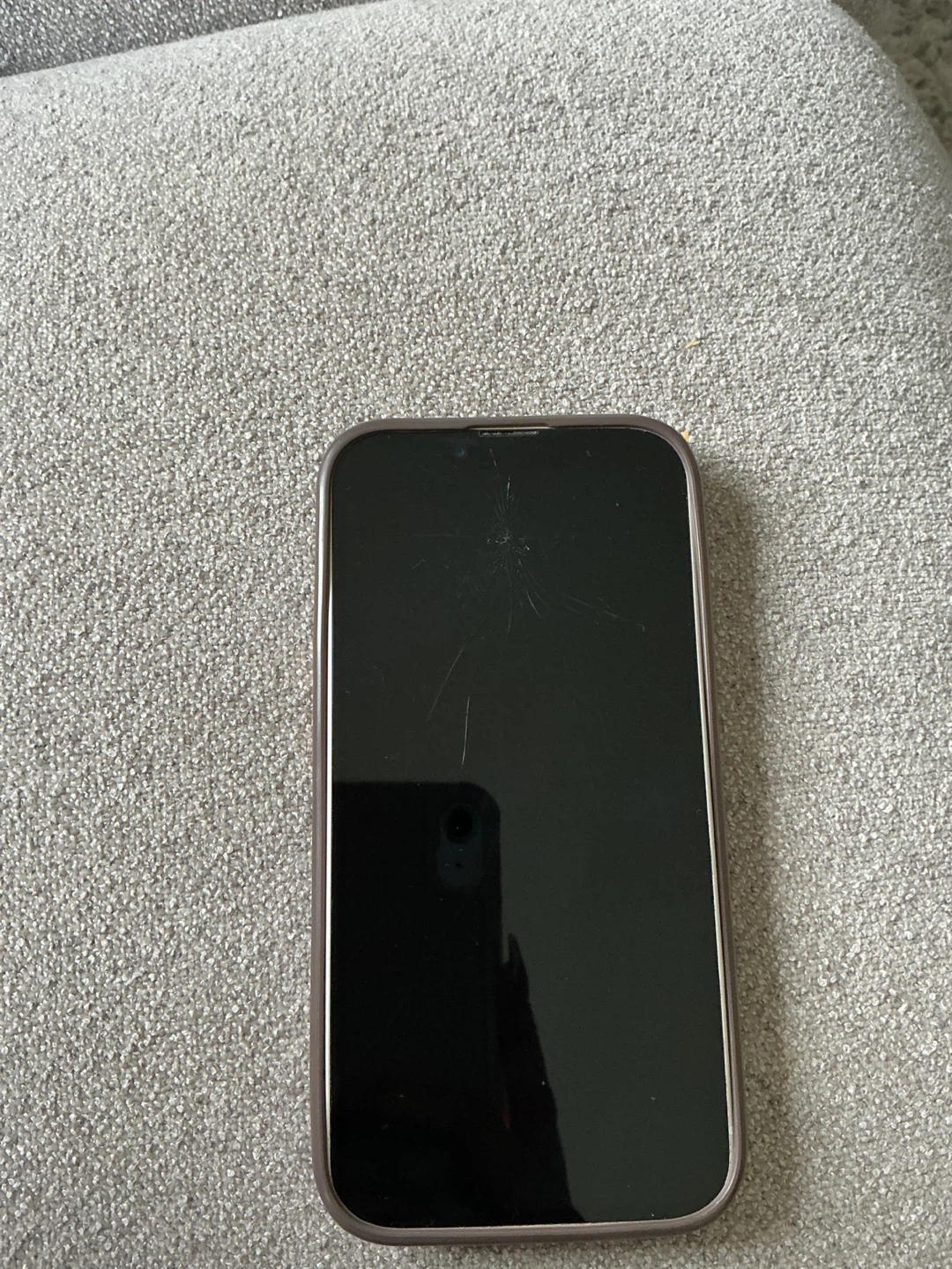 iPhone 14 - photo 2