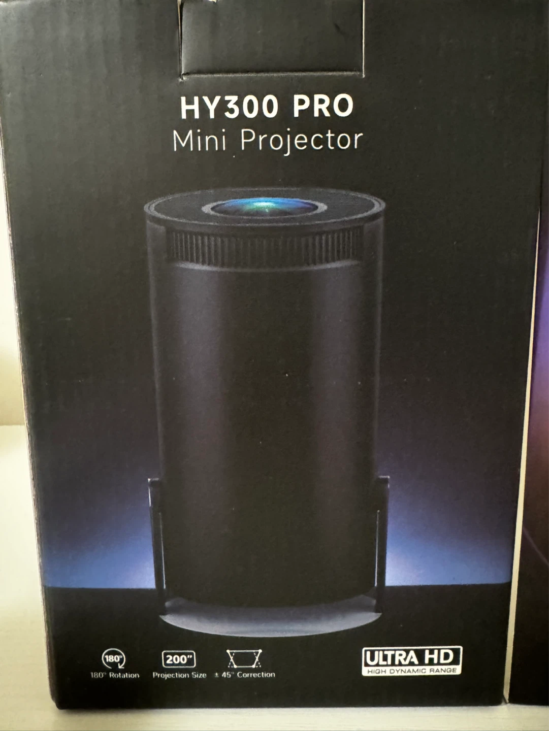 (Brand new) Clokowe HY300 Pro Mini Projector