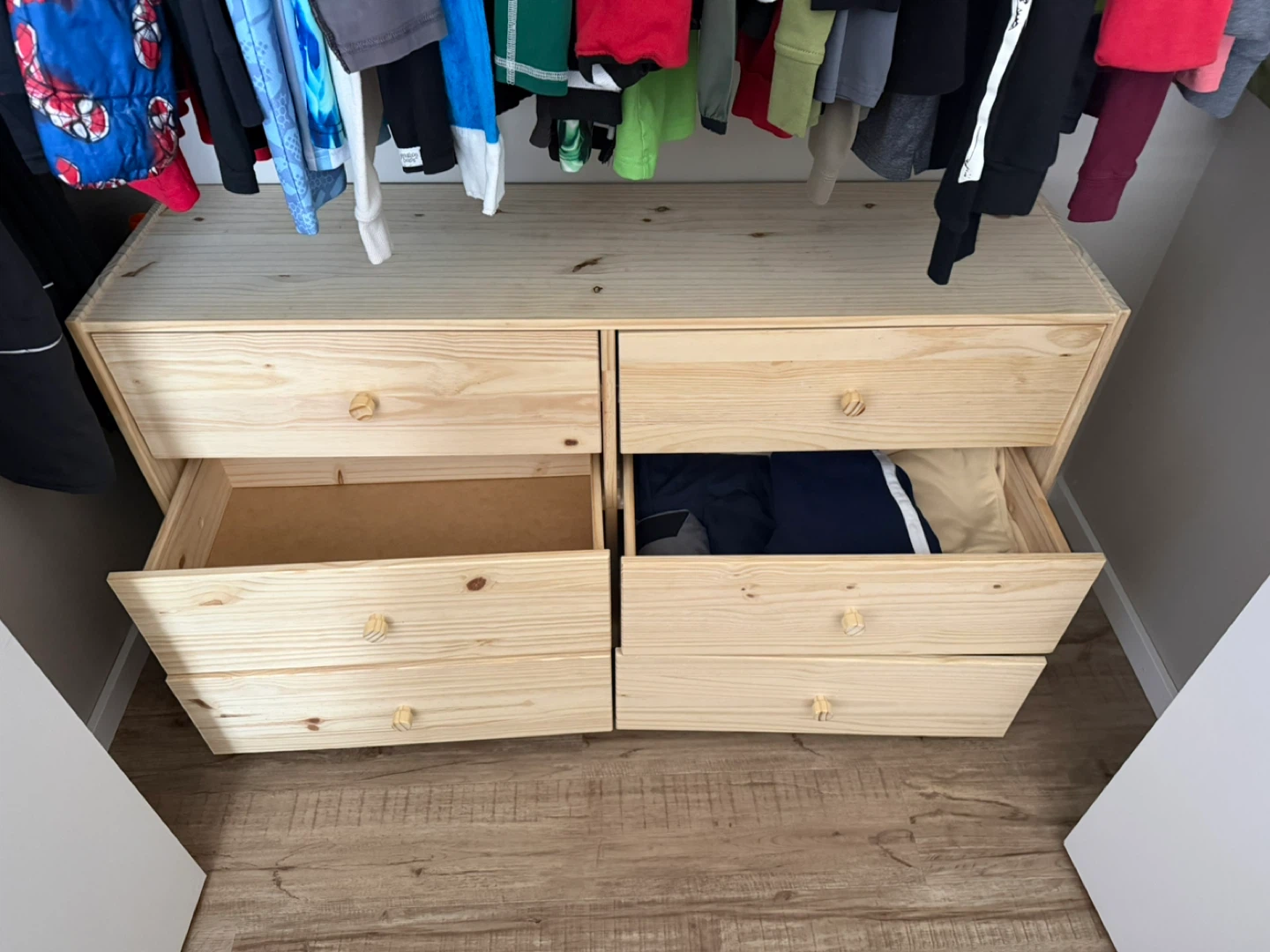 Wooden Dresser with 6 Drawers - photo 5