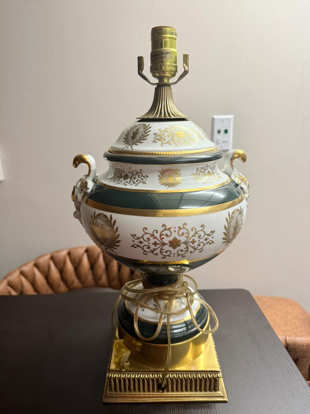 VTG Frederick Cooper Ceramic Table Lamp w/Gold Accents - photo 2