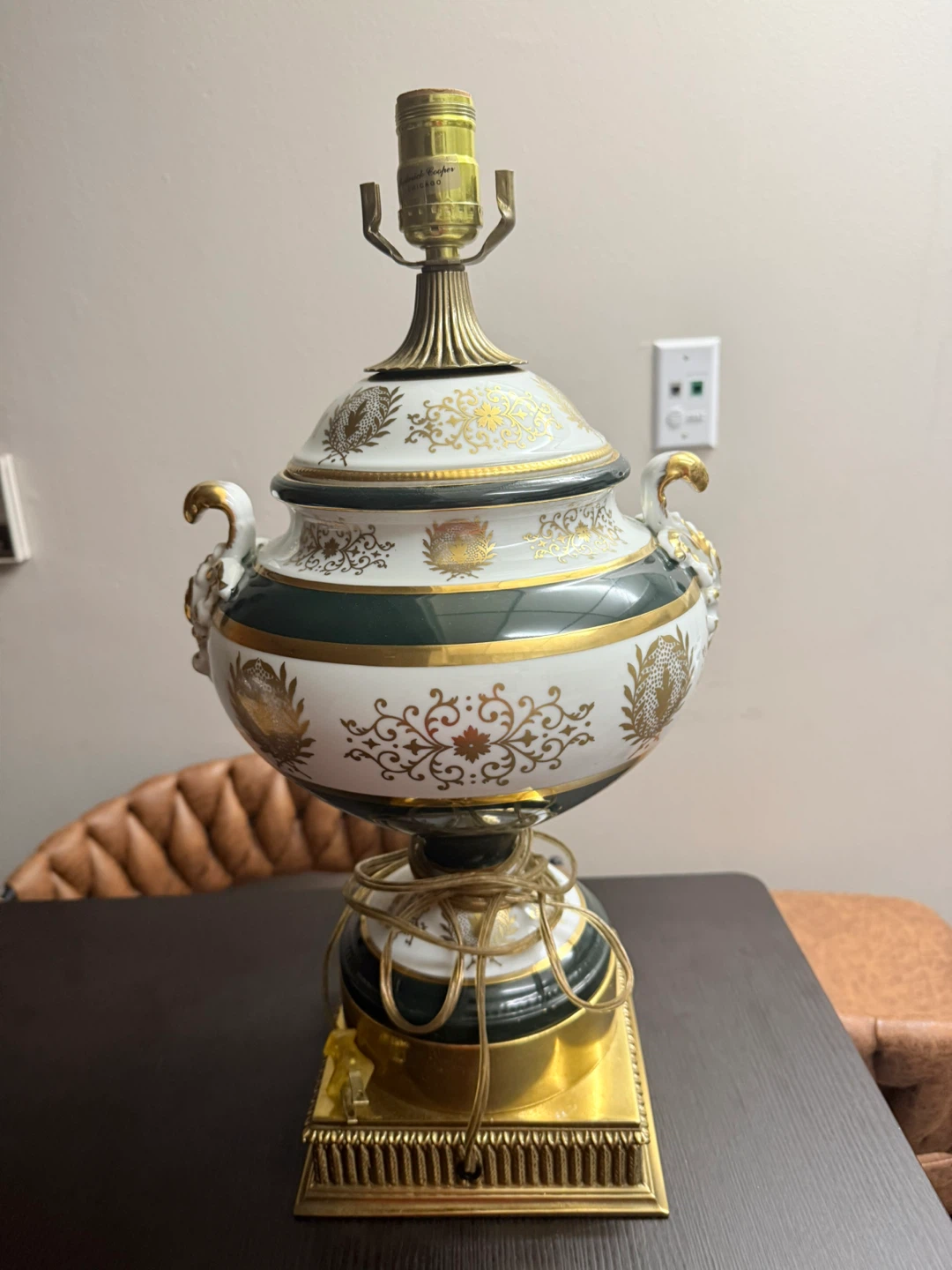 VTG Frederick Cooper Ceramic Table Lamp w/Gold Accents - photo 3