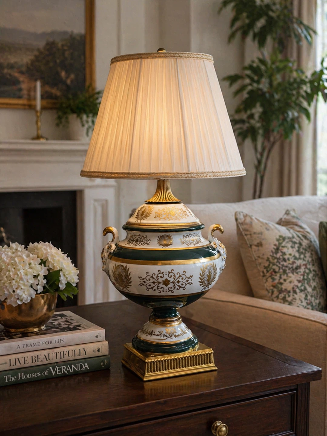 VTG Frederick Cooper Ceramic Table Lamp w/Gold Accents